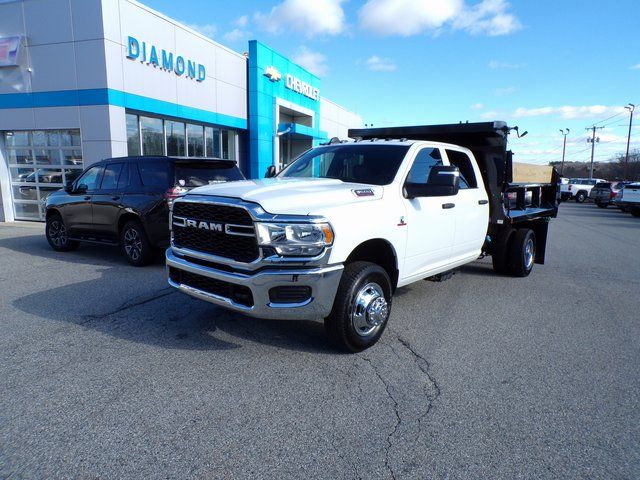 2024 RAM 3500 Chassis Tradesman Crew Cab LB DRW 4WD