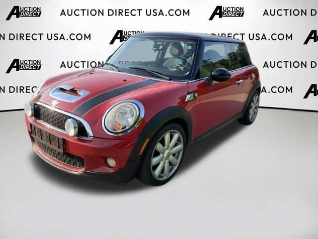 Chili Red 2010 MINI Cooper S Hatchback Front-Wheel Drive 6-Speed Manual Overdrive