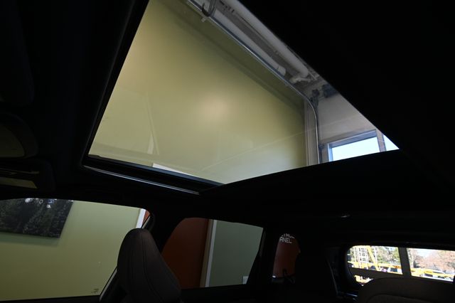 New 2026 White Subaru Premium image 17