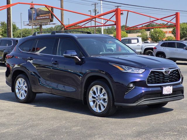 Blueprint 2026 Toyota Highlander SUV / Crossover All-Wheel Drive 8-Speed Automatic