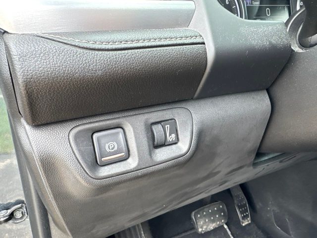 Used 2019 Dark Sky Metallic GMC SLE-2 image 9