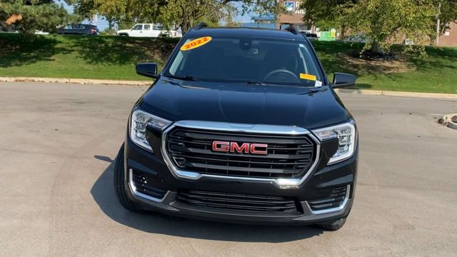 2022 GMC Terrain SLE 3