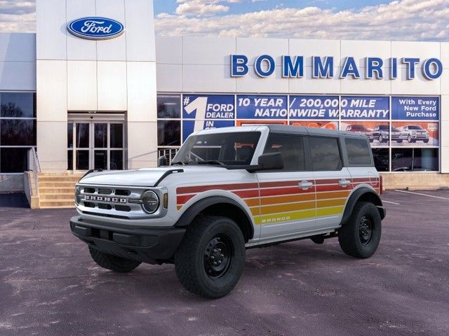 Oxford White 2026 Ford Bronco SUV / Crossover Four-Wheel Drive Automatic