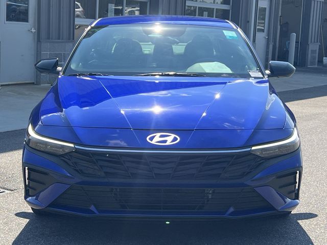 Used 2025 Blue Hyundai SEL Sport image 16
