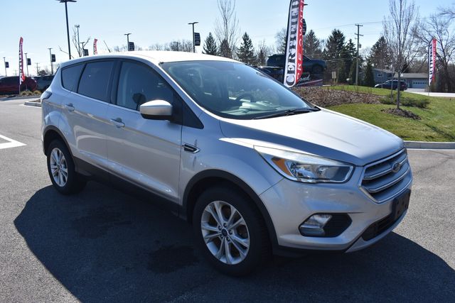 Ingot Silver 2017 Ford Escape SE AWD SUV / Crossover All-Wheel Drive 6-Speed Automatic