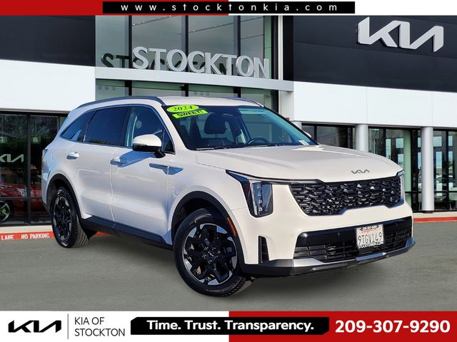 Glacial White Pearl 2024 Kia Sorento SUV / Crossover Front-Wheel Drive 8-Speed Automatic