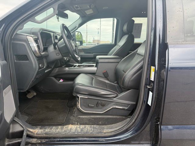 2023 Blue Metallic Ford Super Duty F-350 SRW Lariat 4X4 Truck