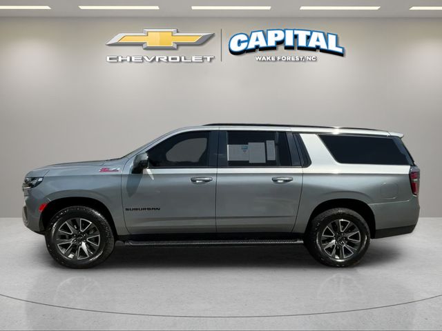 Used 2023 Gray Chevrolet Z71 image 2