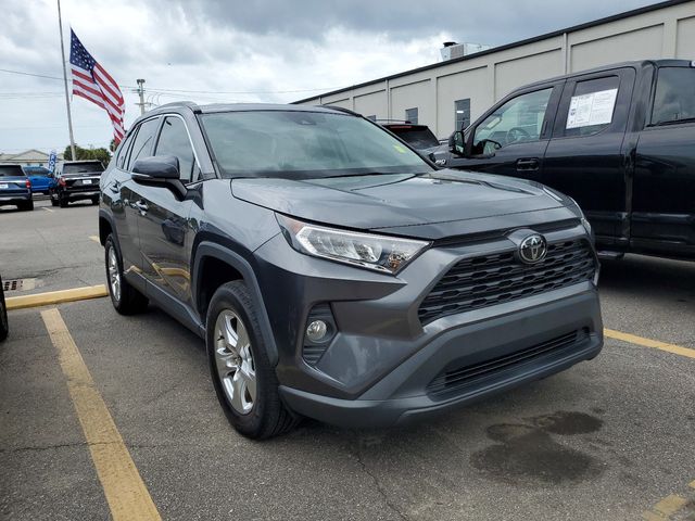 2021 Toyota RAV4 XLE 2