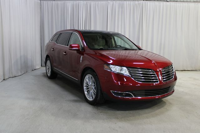 Used 2018 Red Lincoln Reserve image 27