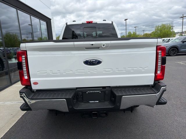 New 2026 White Ford Lariat image 4