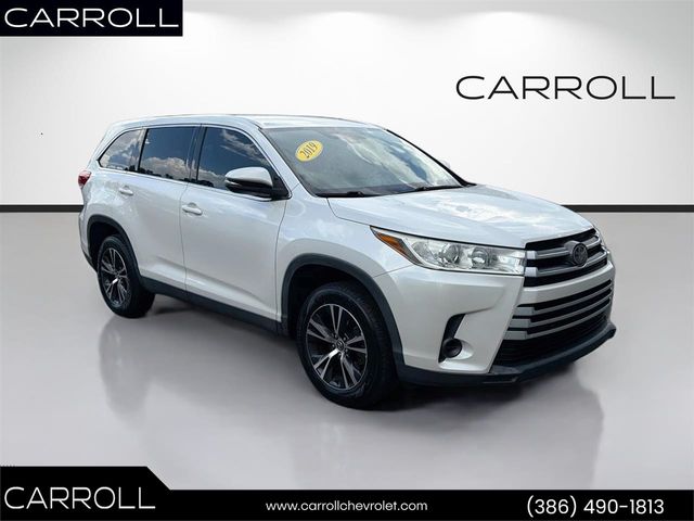 White (Blizzard Pearl) 2019 Toyota Highlander SUV / Crossover Front-Wheel Drive 6-Speed Automatic