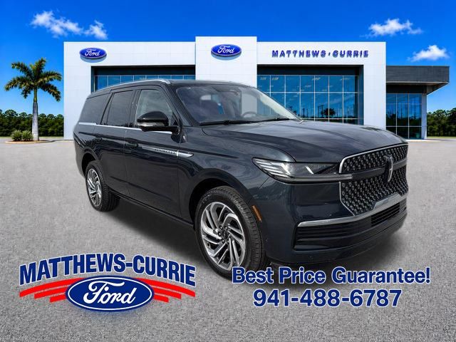 Flight Blue Metallic Clearcoat 2025 Lincoln Navigator SUV / Crossover Four-Wheel Drive Automatic