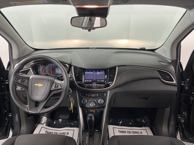 2020 Chevrolet Trax LS 41