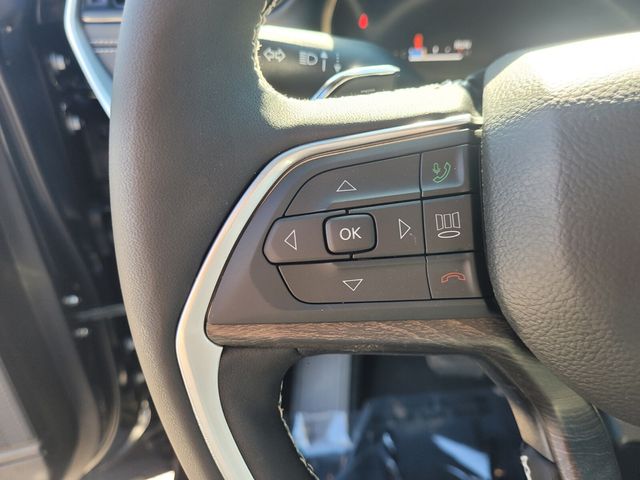 New 2026 Black Jeep Laredo image 27