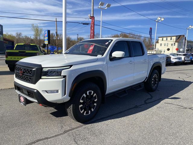 Glacier White 2024 Nissan Frontier Pickup Truck Four-Wheel Drive 9-Speed Automatic Overdrive