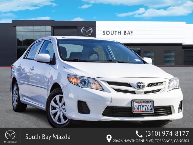 Super White 2012 Toyota Corolla LE Sedan Front-Wheel Drive 4-Speed Automatic