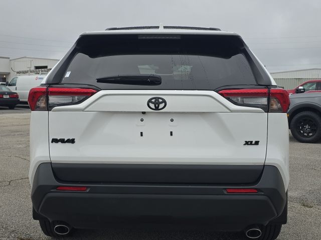 2024 Toyota RAV4 XLE:168865A