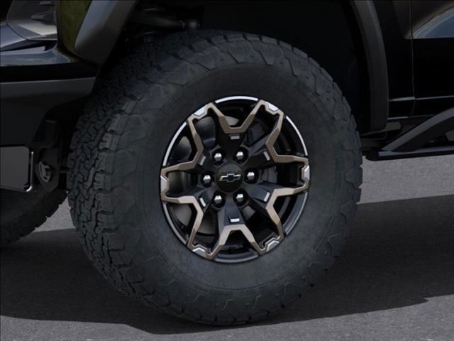 2024 Chevrolet Colorado ZR2 9