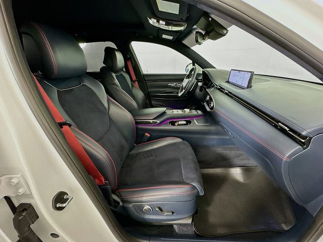 Thumbnail: 2022 Genesis GV70 - 29