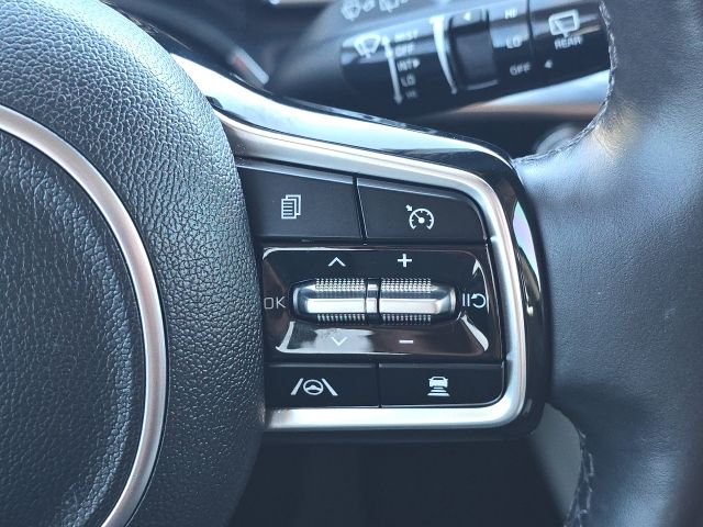 2024 Kia Carnival SX Prestige:L43825A