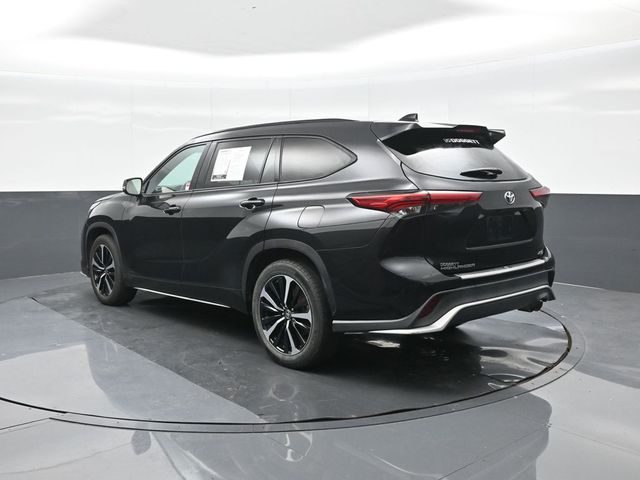 Used 2021 Toyota Highlander SUV