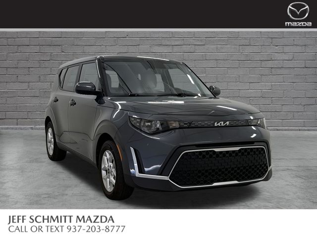 Gravity Gray 2025 Kia Soul SUV / Crossover Front-Wheel Drive Continuously Variable Transmission