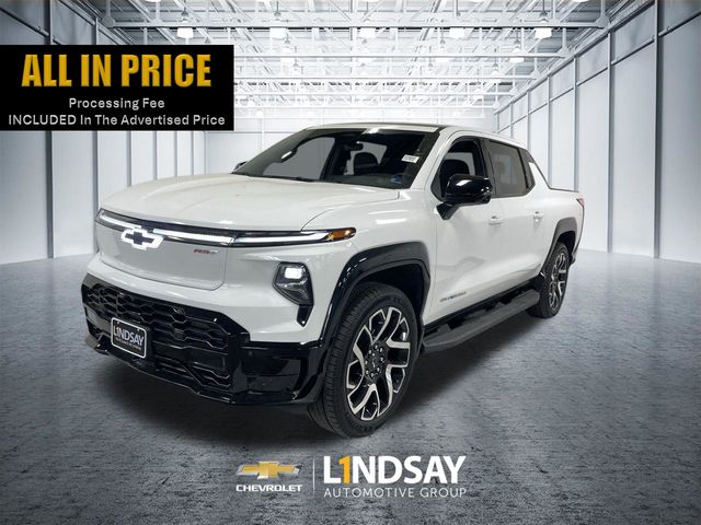 Summit White 2025 Chevrolet Silverado EV RST Crew Cab (Extended Range) e4WD Pickup Truck All-Wheel Drive 1-Speed Automatic