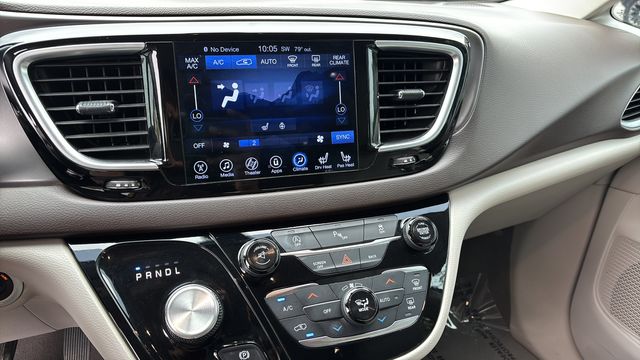 Used 2017 Gray Chrysler Touring L Plus image 30