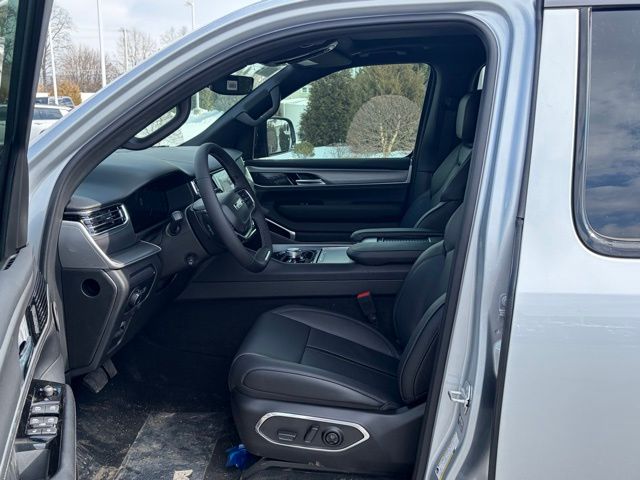 new 2026 Jeep Grand Wagoneer car, priced at $70,539