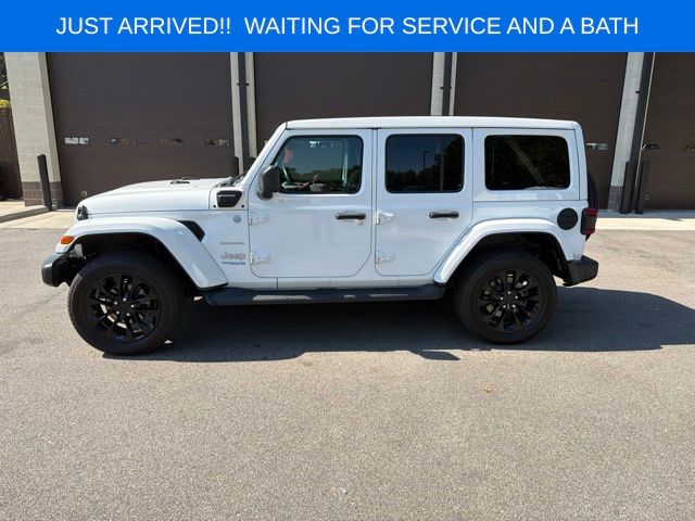 Used 2022 White Jeep Unlimited Sahara 4xe image 3