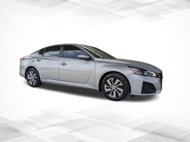 2023 Nissan Altima 2.5 S photo