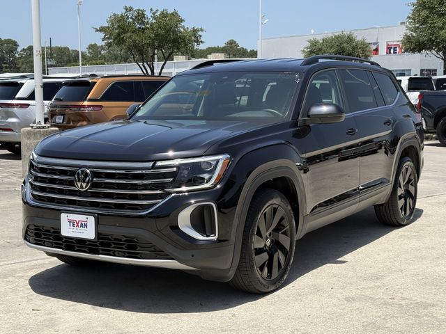 2025 Volkswagen Atlas 2.0T SE w/Technology Black at Gullo Toyota