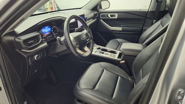 2020 Ford Explorer XLT - 8