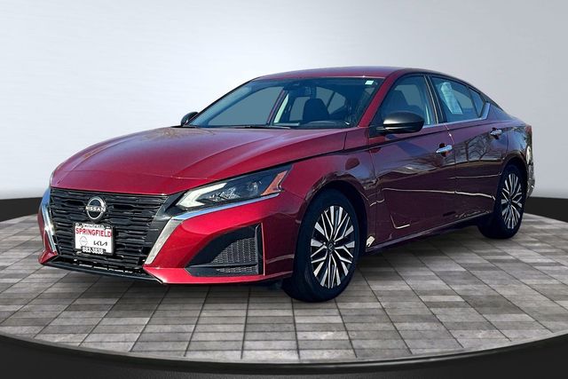 2025 Nissan Altima 2.5 SV FWD