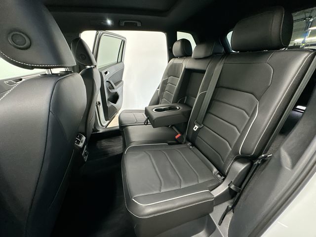 2022 Volkswagen Tiguan 2.0T SEL R-Line White at South Hills Kia