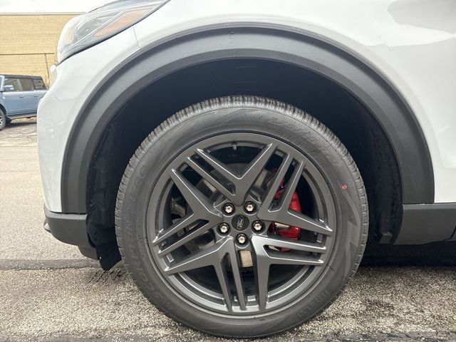 New 2026 White Ford ST-Line image 20