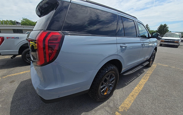 Used 2025 Gray Ford Tremor image 2