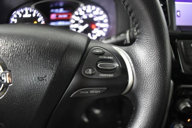 2020 Gun Metallic Nissan Pathfinder SV FWD SUV