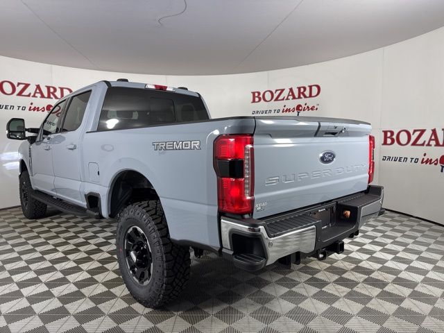 2025 Glacier Gray Metallic Tri-Coat Ford Super Duty F-250 SRW Lariat 4X4 Truck