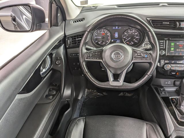 2022 Nissan Rogue Sport SL photo