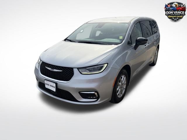 Silver Mist Clearcoat 2024 Chrysler Pacifica Touring L FWD Minivan Front-Wheel Drive 9-Speed Automatic