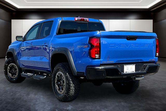 View vehicle photo 3