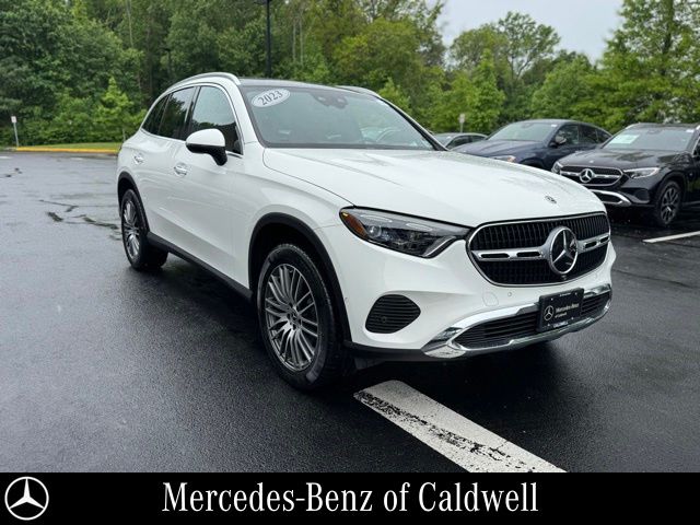2023 Mercedes-Benz GLC GLC 300 4MATIC's photo