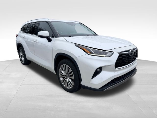 2023 Toyota Highlander Platinum  at Davis Toyota of Orangeburg