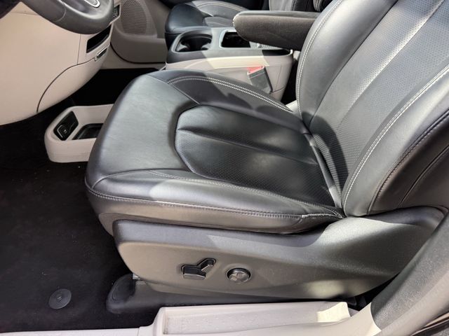 2023 Chrysler Pacifica Hybrid Touring L Black at Bayway Cadillac of The Woodlands