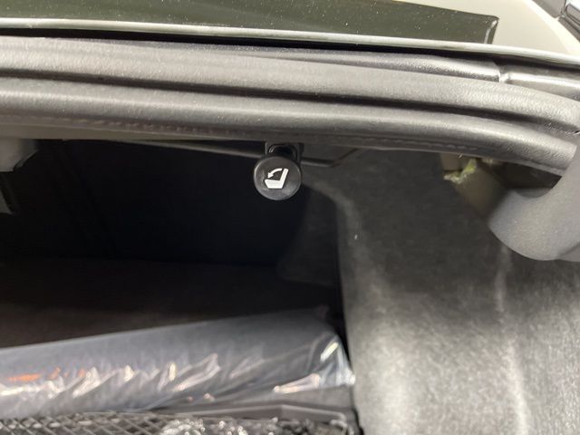 2025 Super Black Clearcoat Nissan Altima 2.5 SR FWD Sedan