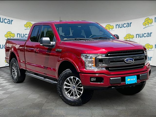 Ruby Red Metallic Tinted Clearcoat 2018 Ford F-150 XLT SuperCab 4WD Pickup Truck Four-Wheel Drive Automatic