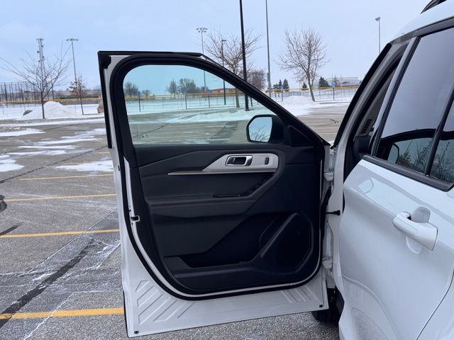 2026 Ford Explorer Active (200A)