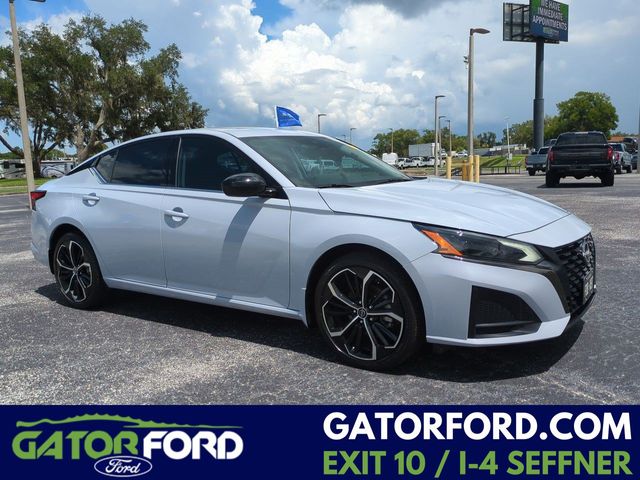 Gray Sky Pearl 2023 Nissan Altima Sedan All-Wheel Drive Continuously Variable Transmission